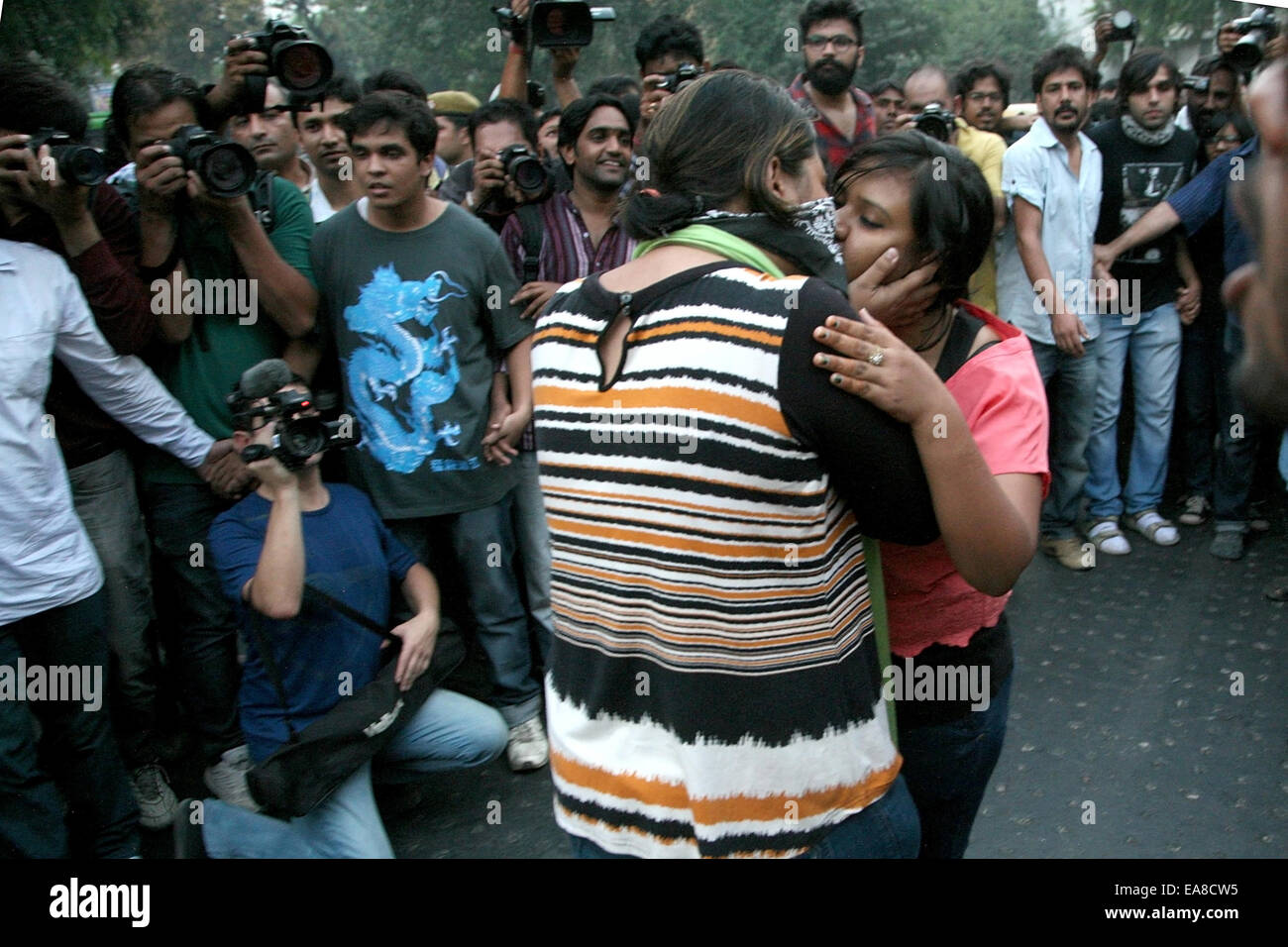 Indian Girls Kissing: 3 Tips