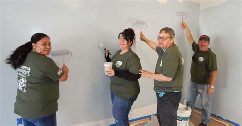 Volunteers Give Veterans A Boost News Hpenews Com